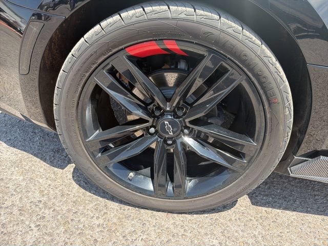 Used 2023 Chevrolet Camaro LT w/ Redline Edition RWD image 8