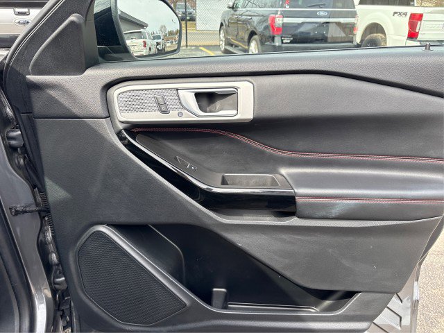 Certified 2023 Ford Explorer ST-Line w/ Class IV Trailer Tow Package image 19