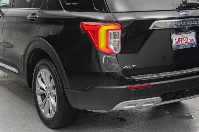 Certified 2023 Ford Explorer XLT w/ Equipment Group 202A AWD/4WD image 7