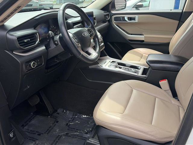 Certified 2023 Ford Explorer XLT w/ Equipment Group 202A AWD/4WD image 11