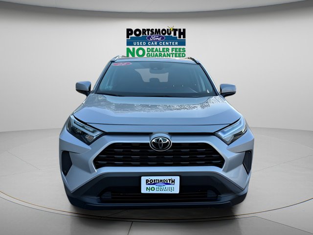 Used 2024 Toyota RAV4 XLE AWD/4WD image 9