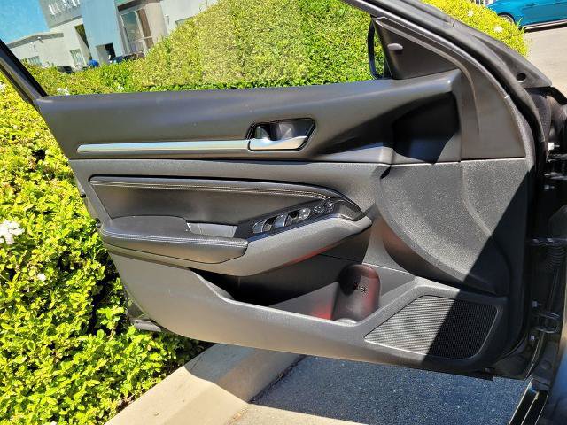 Used 2023 Nissan Altima 2.5 SL FWD image 27