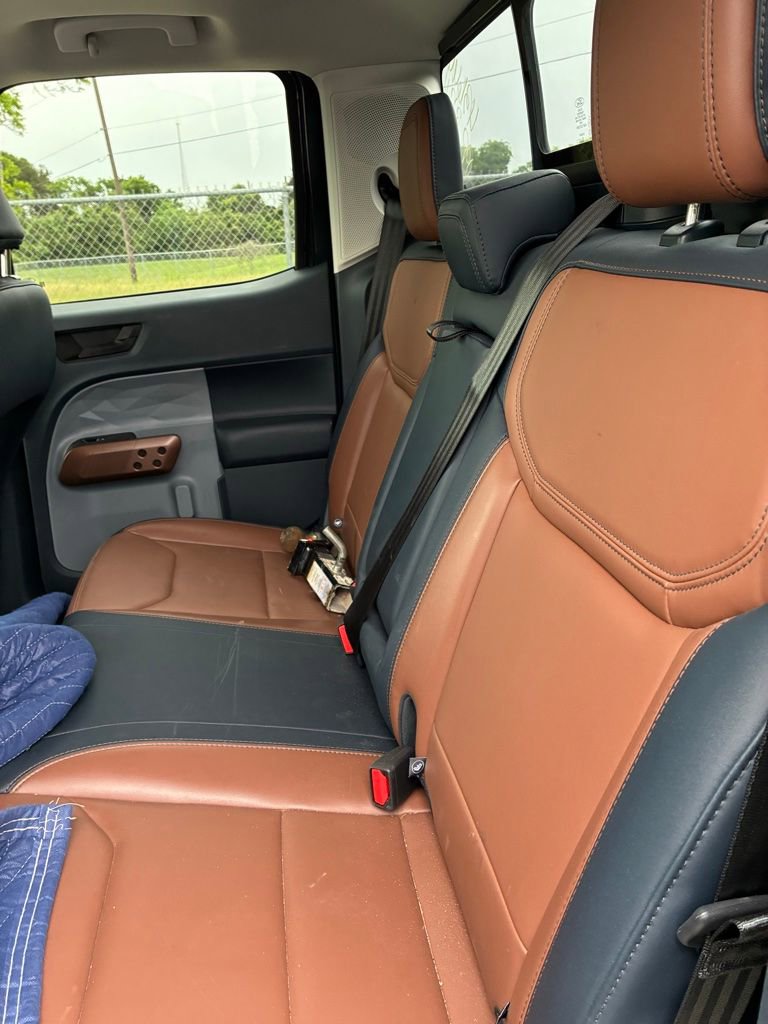 Certified 2023 Ford Maverick Lariat w/ Lariat Luxury Package FWD image 4