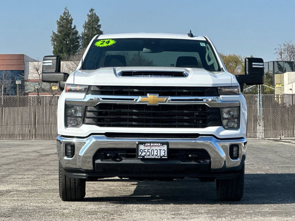 Used 2024 Chevrolet Silverado 2500 LT w/ Convenience Package AWD/4WD image 8