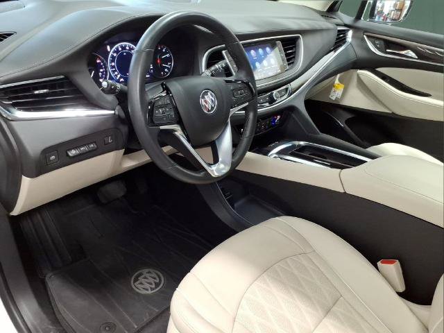 Used 2024 Buick Enclave Avenir w/ Avenir Technology Package AWD/4WD image 7