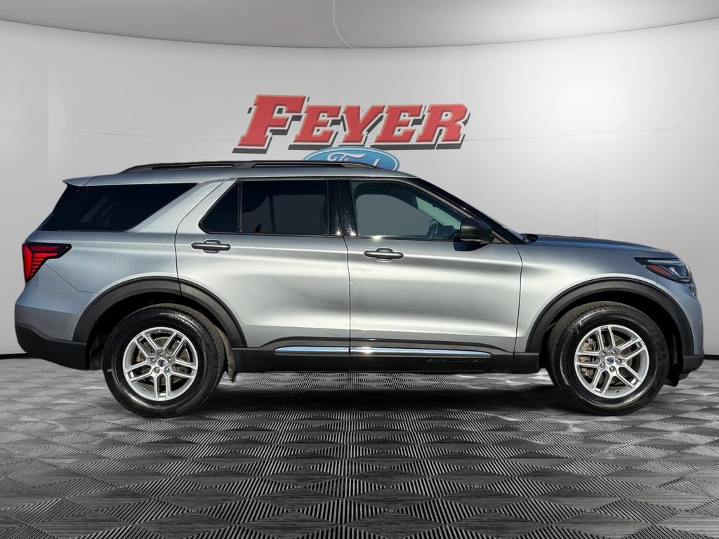 Certified 2025 Ford Explorer Active w/ Active Comfort Package image 6