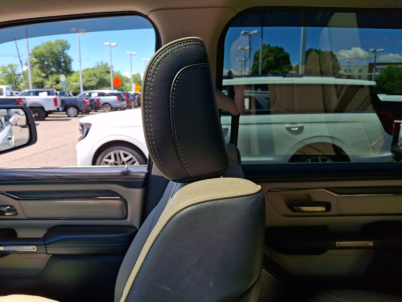 Used 2020 RAM 1500 Limited AWD/4WD image 16