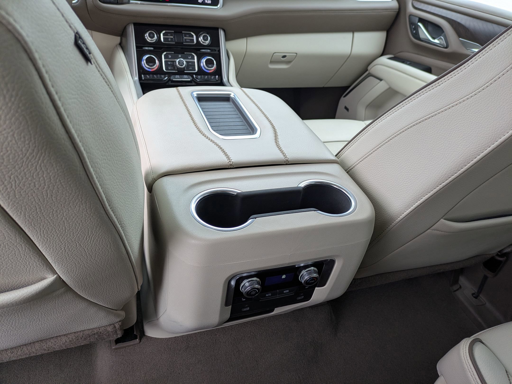 Used 2021 GMC Yukon Denali image 30