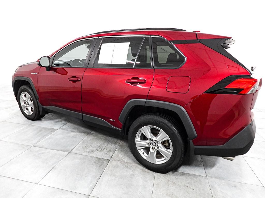 Used 2021 Toyota RAV4 XLE w/ Convenience Package AWD/4WD image 5
