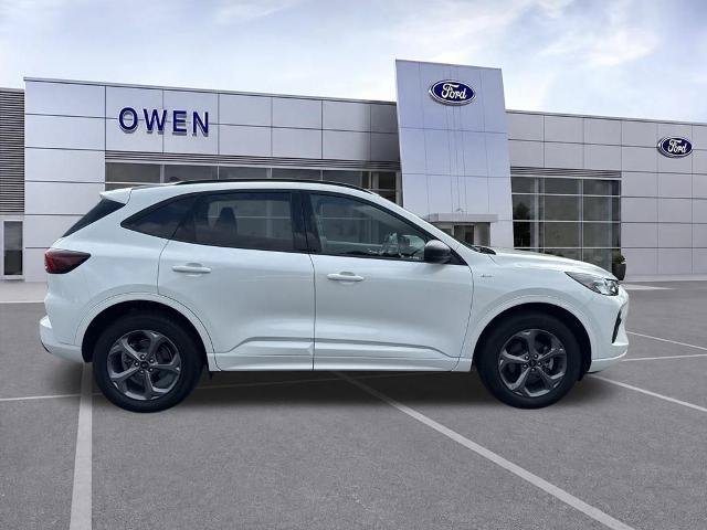 Certified 2024 Ford Escape ST-Line w/ Tech Pack #1 AWD/4WD image 6