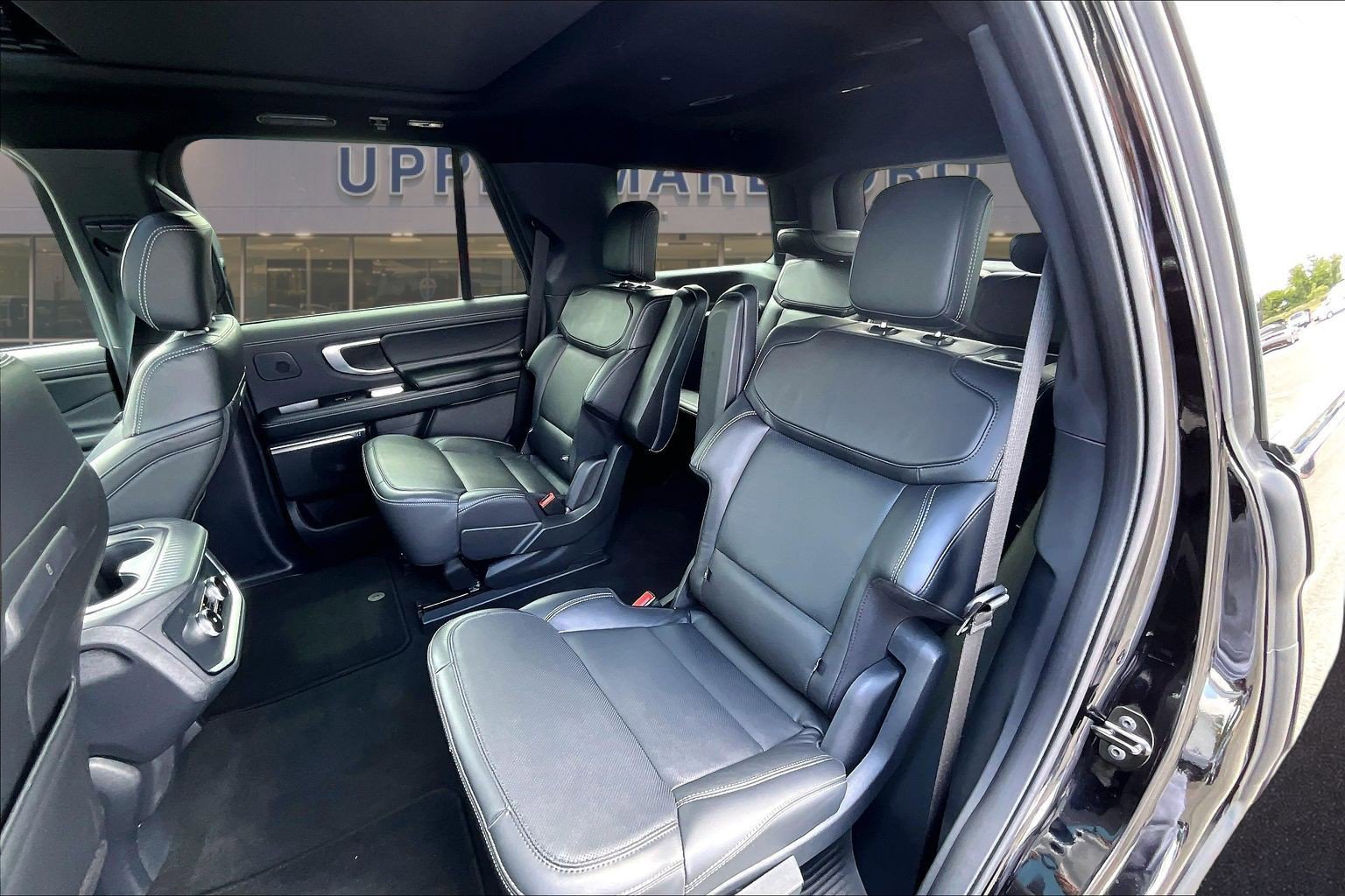 Certified 2025 Ford Expedition Platinum w/ Stealth Performance Package AWD/4WD image 26