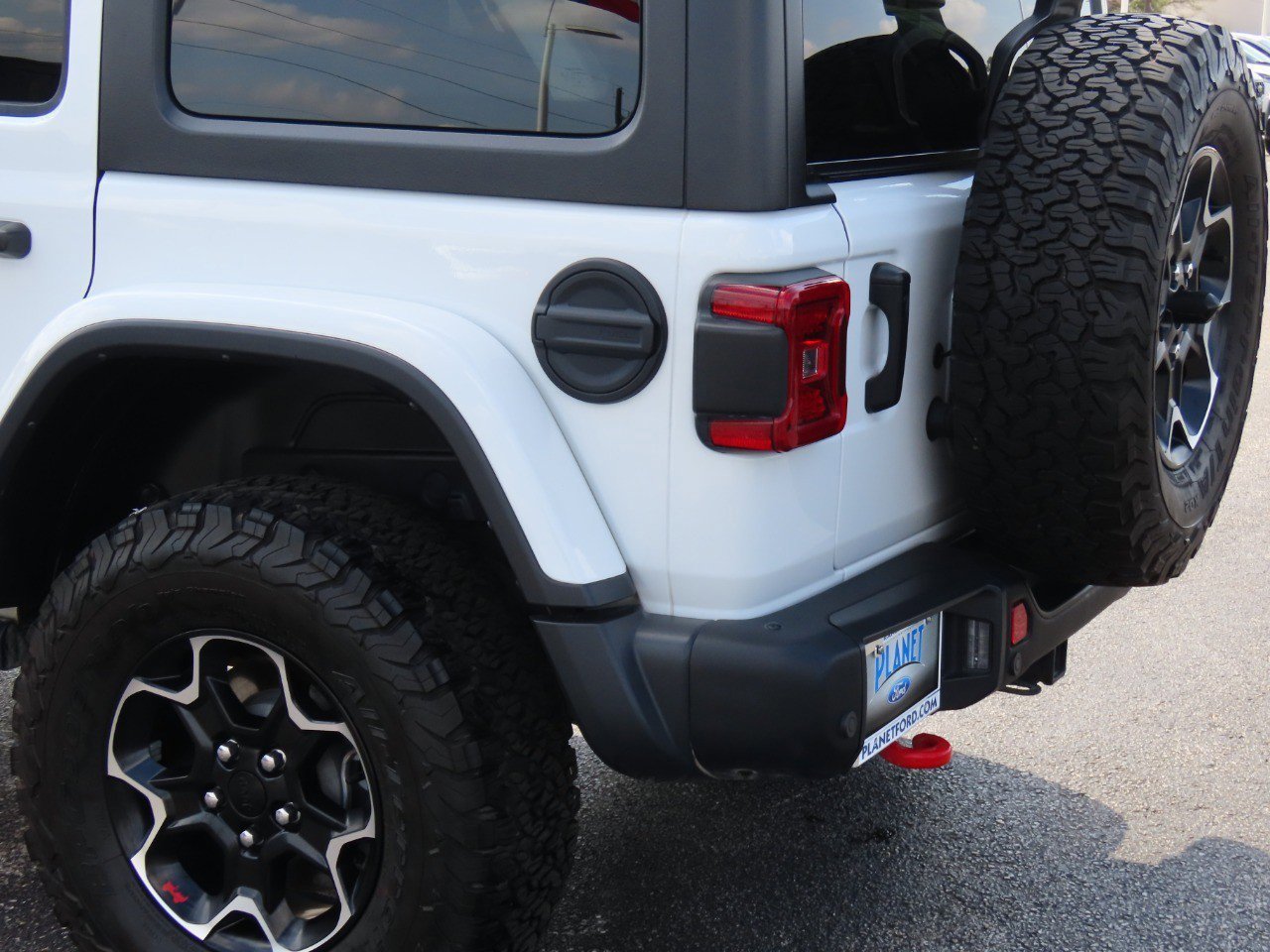 Used 2023 Jeep Wrangler Unlimited Rubicon w/ Steel Bumper Group image 17