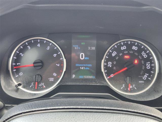 Used 2021 Toyota RAV4 XLE FWD image 15