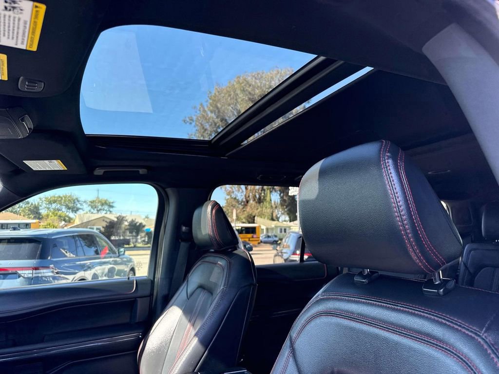Certified 2022 Ford Expedition Limited image 25