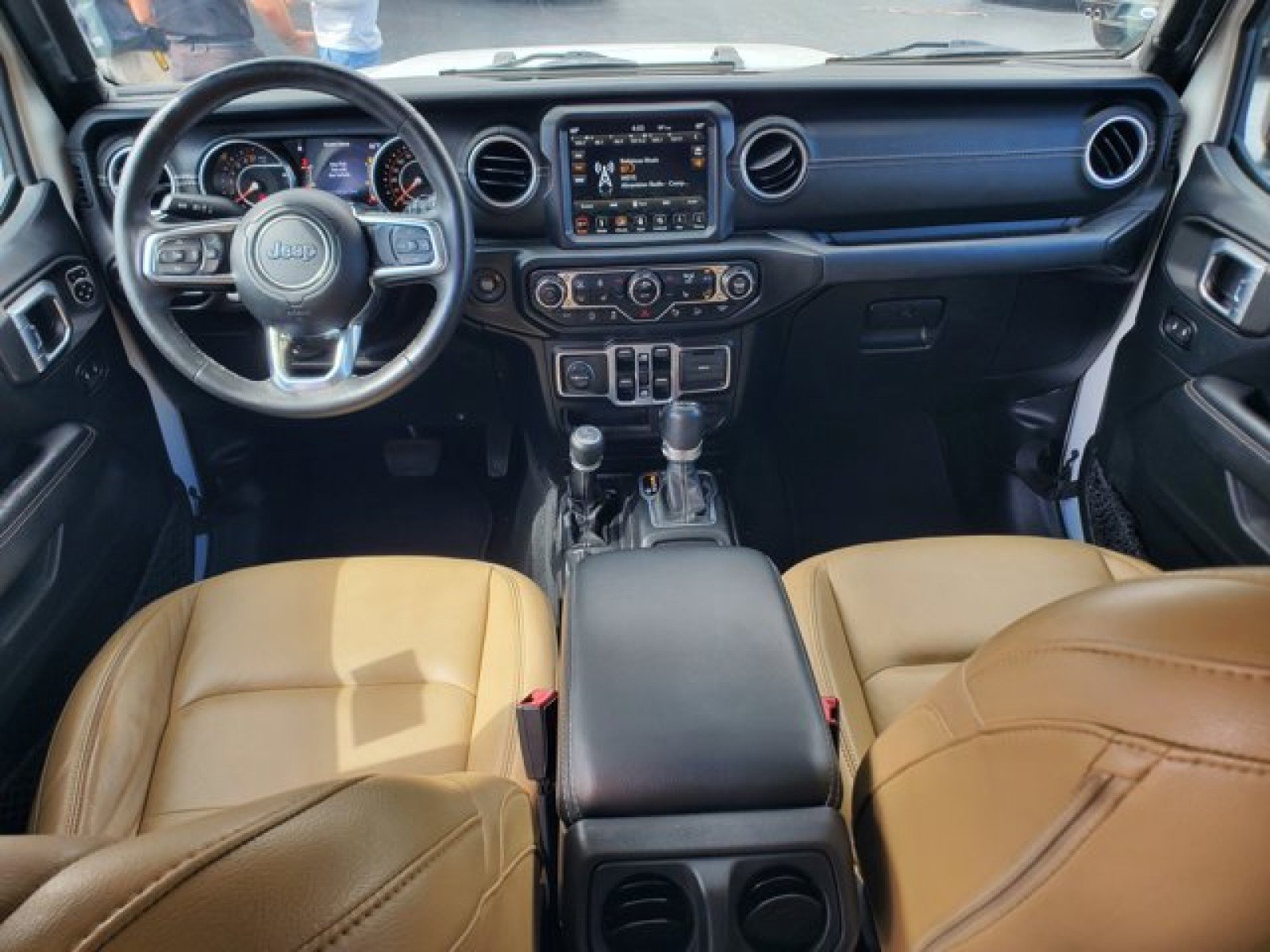 Used 2018 Jeep Wrangler Unlimited Sahara image 26