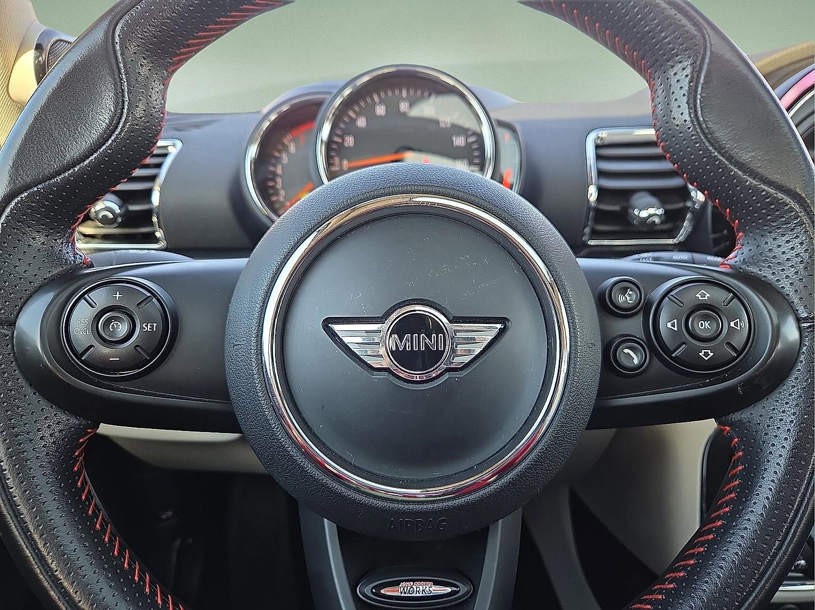 Used 2018 MINI Cooper Clubman S image 24