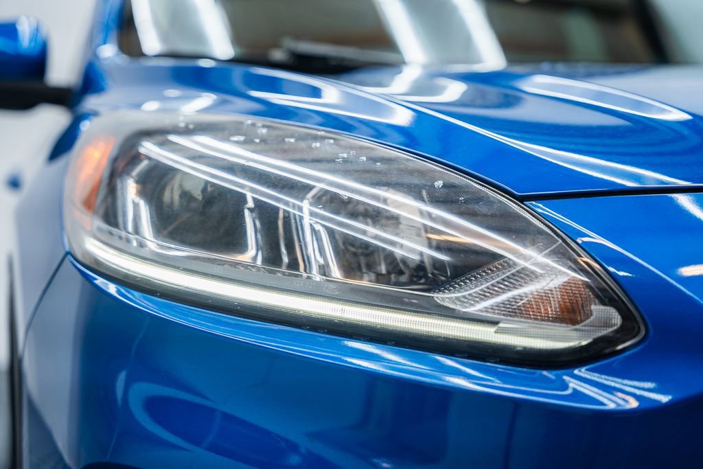 Certified 2020 Ford Escape SE image 12