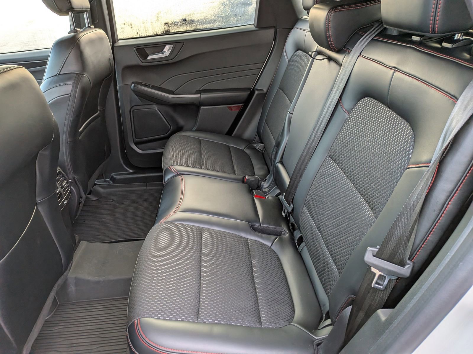 Certified 2025 Ford Escape ST-Line w/ Equipment Group 301A image 15