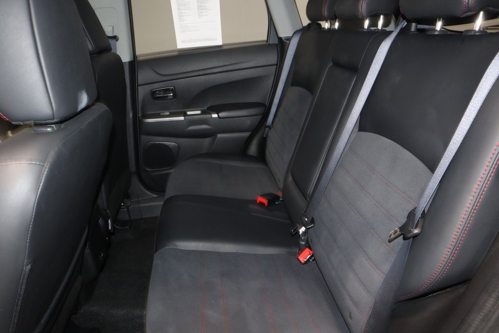 Used 2024 Mitsubishi Outlander Sport SE image 22