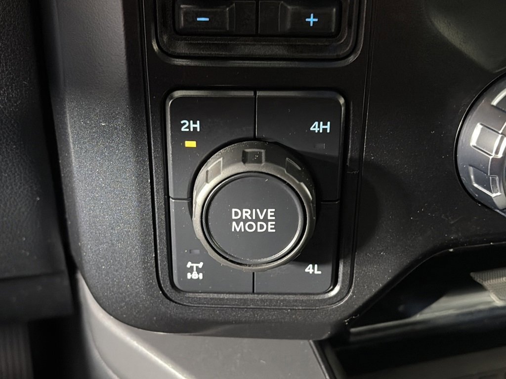 Certified 2024 Ford F350 Lariat w/ Sport Appearance Package image 23