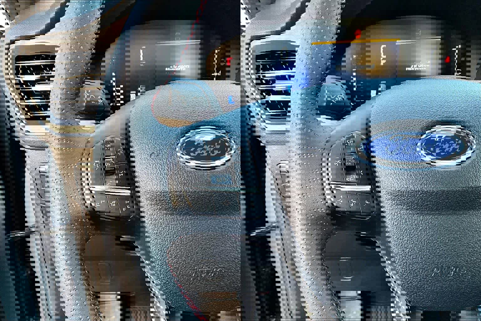 Certified 2023 Ford Escape ST-Line w/ Tech Pack #1 image 24