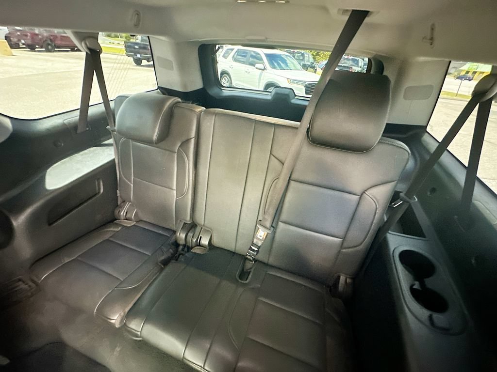 Used 2019 Chevrolet Suburban Premier RWD image 4