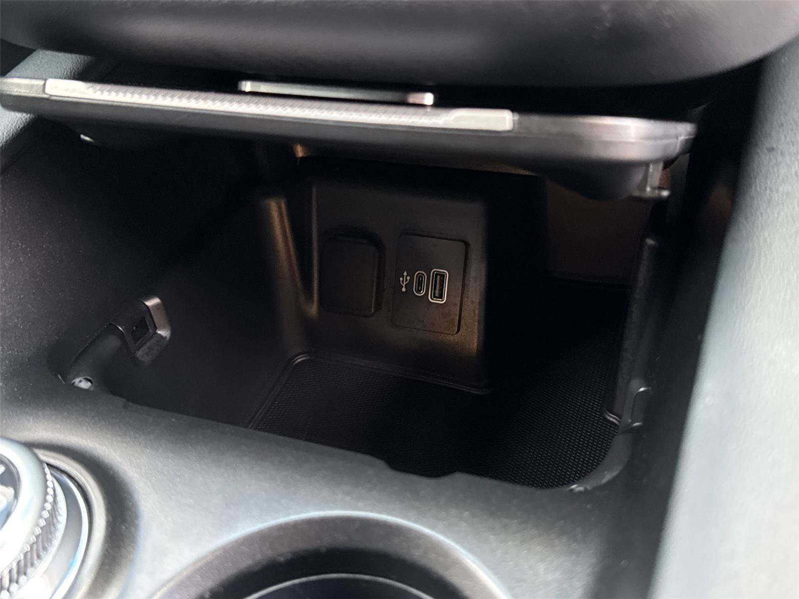 Certified 2025 Ford Explorer ST AWD/4WD image 19