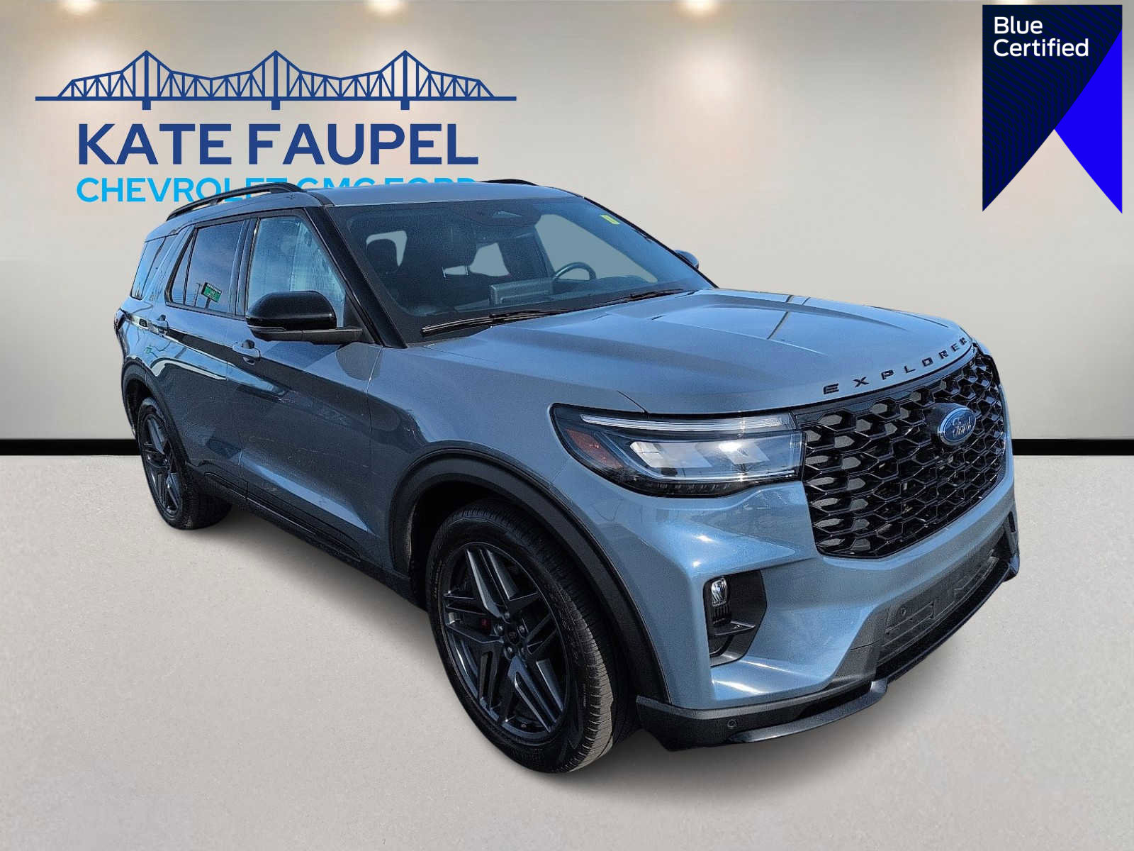 Certified 2025 Ford Explorer ST AWD/4WD image 1