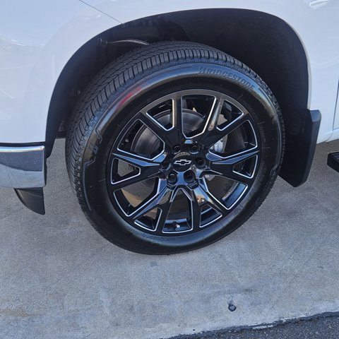 Used 2022 Chevrolet Silverado 1500 LTZ w/ LTZ Premium Package image 9