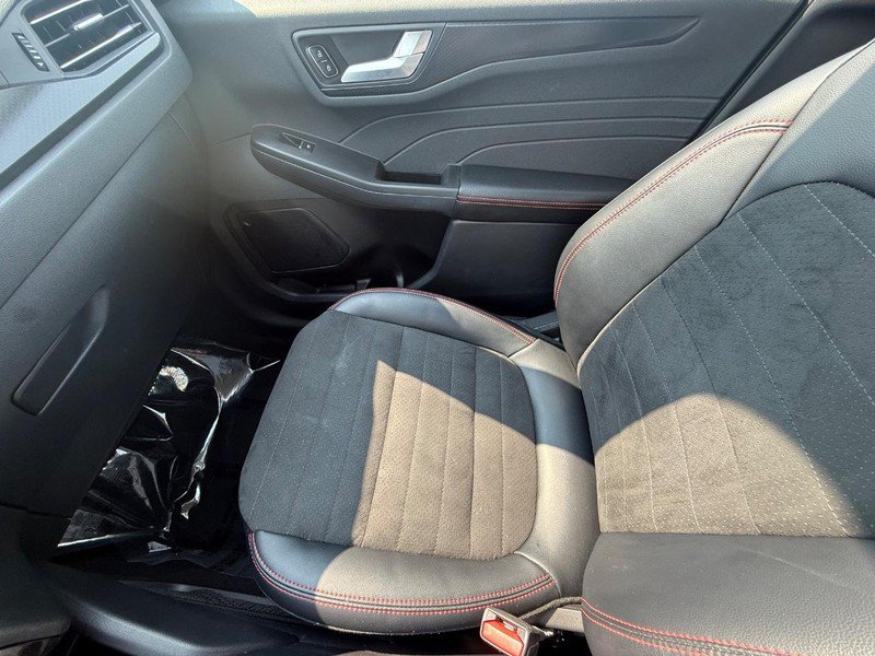Certified 2022 Ford Escape SEL w/ SEL Stealth AWD Package image 25