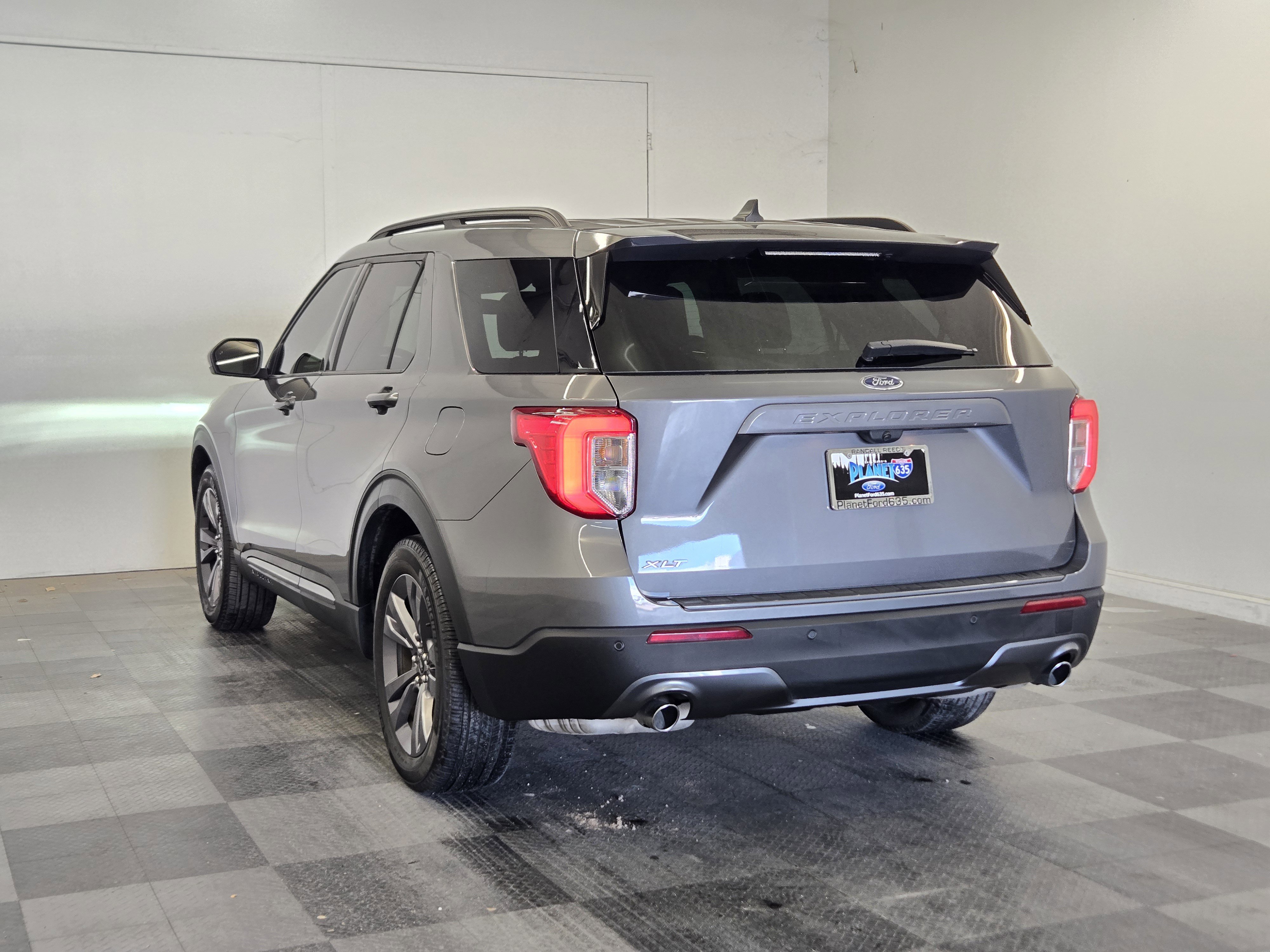 Certified 2023 Ford Explorer XLT w/ Equipment Group 202A image 5