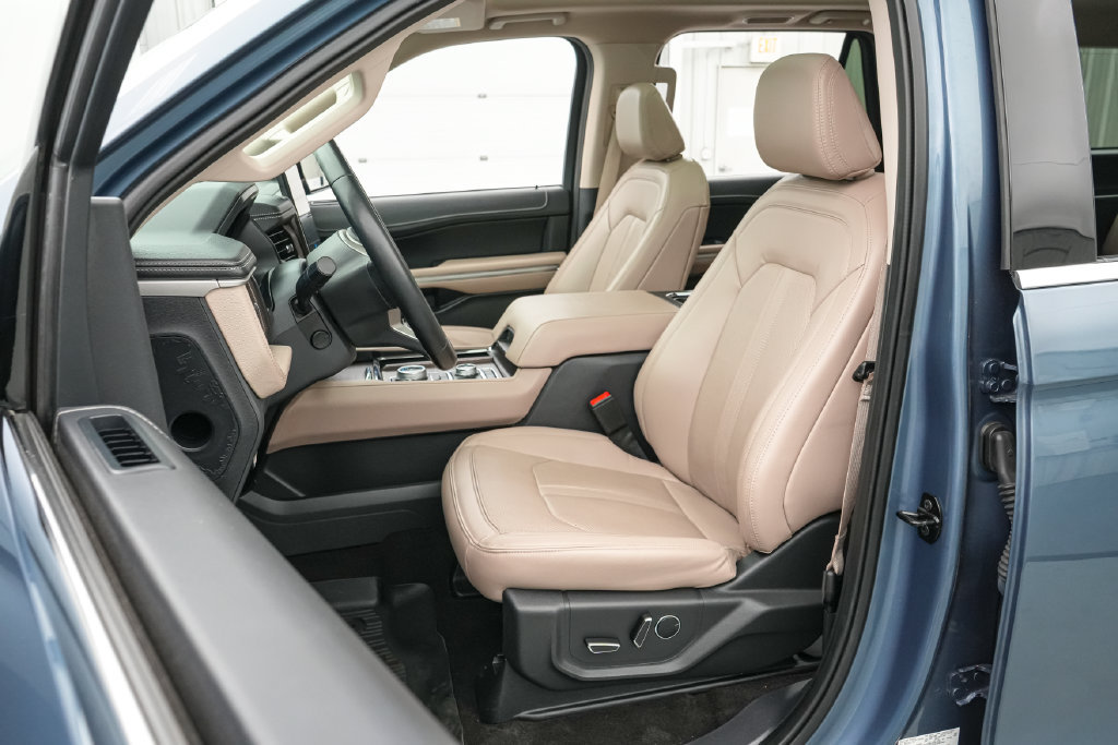Certified 2023 Ford Expedition Max Limited AWD/4WD image 12