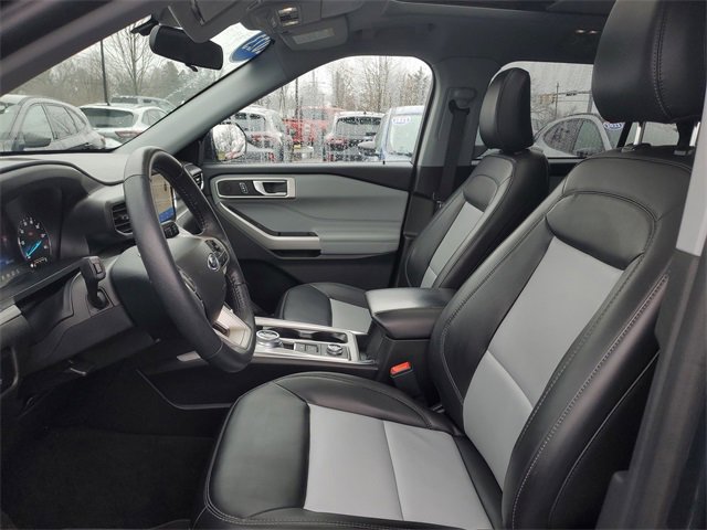 Certified 2023 Ford Explorer XLT w/ Equipment Group 202A image 10