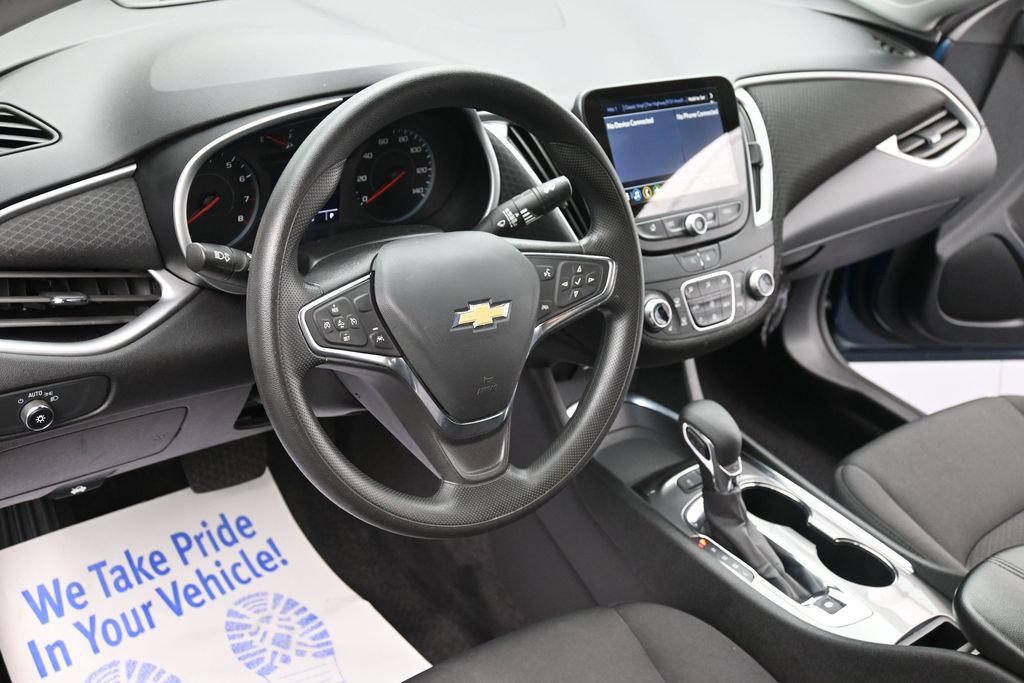 Used 2024 Chevrolet Malibu LT FWD image 14