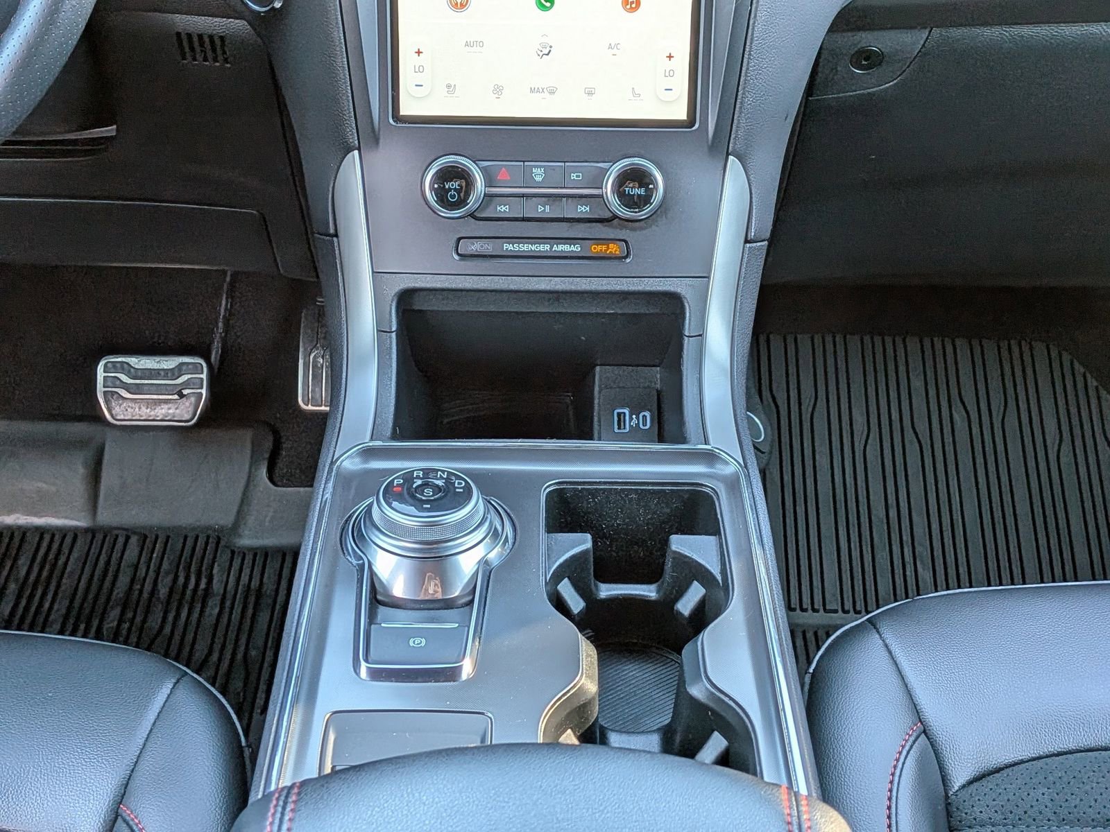 Certified 2024 Ford Edge ST-Line image 22