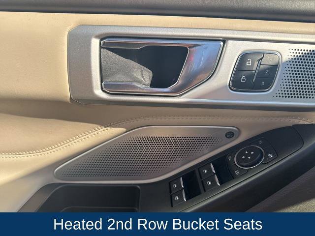 Certified 2020 Ford Explorer Platinum w/ Premium Technology Package image 12
