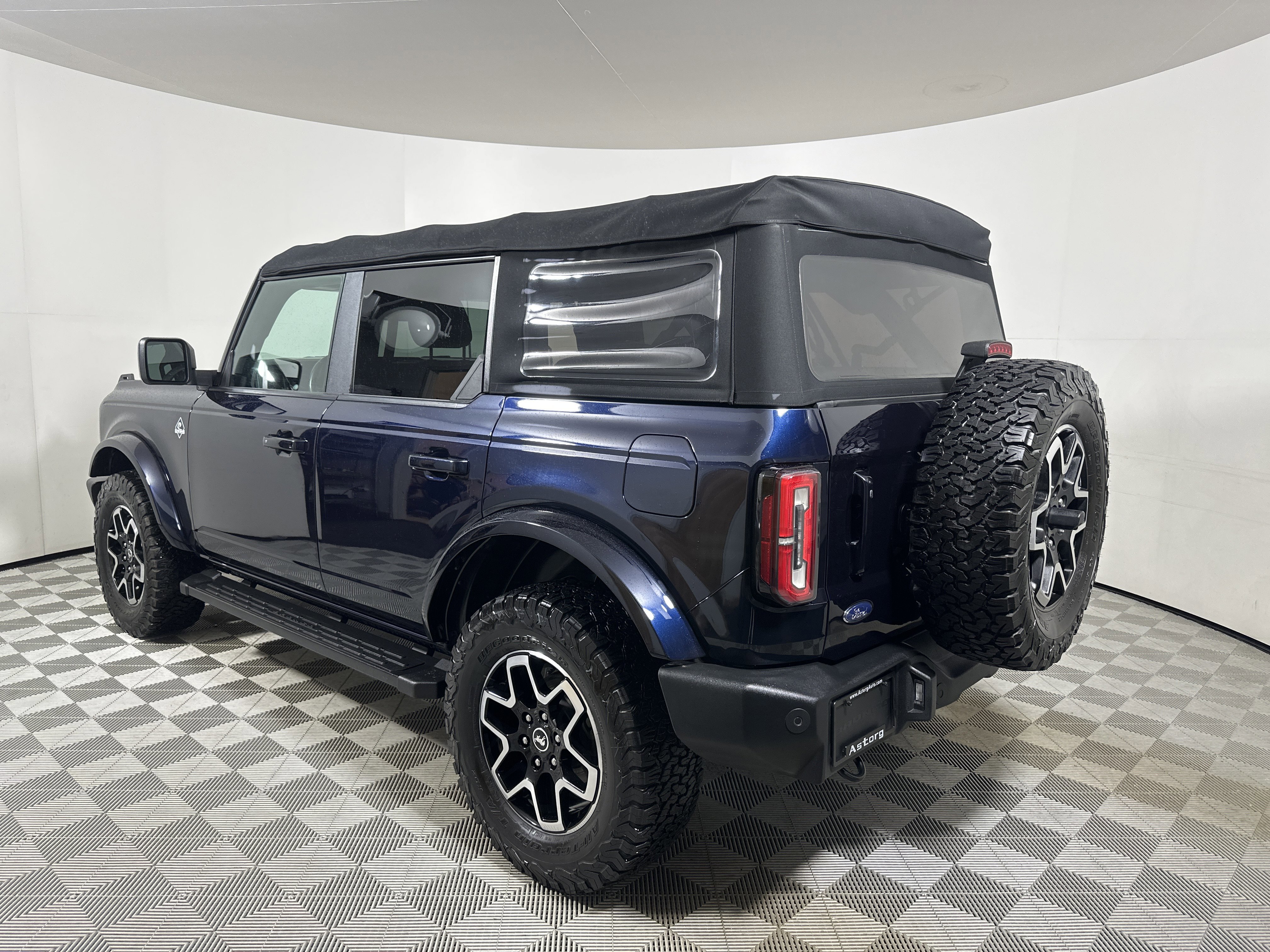 Certified 2021 Ford Bronco Outer Banks image 3