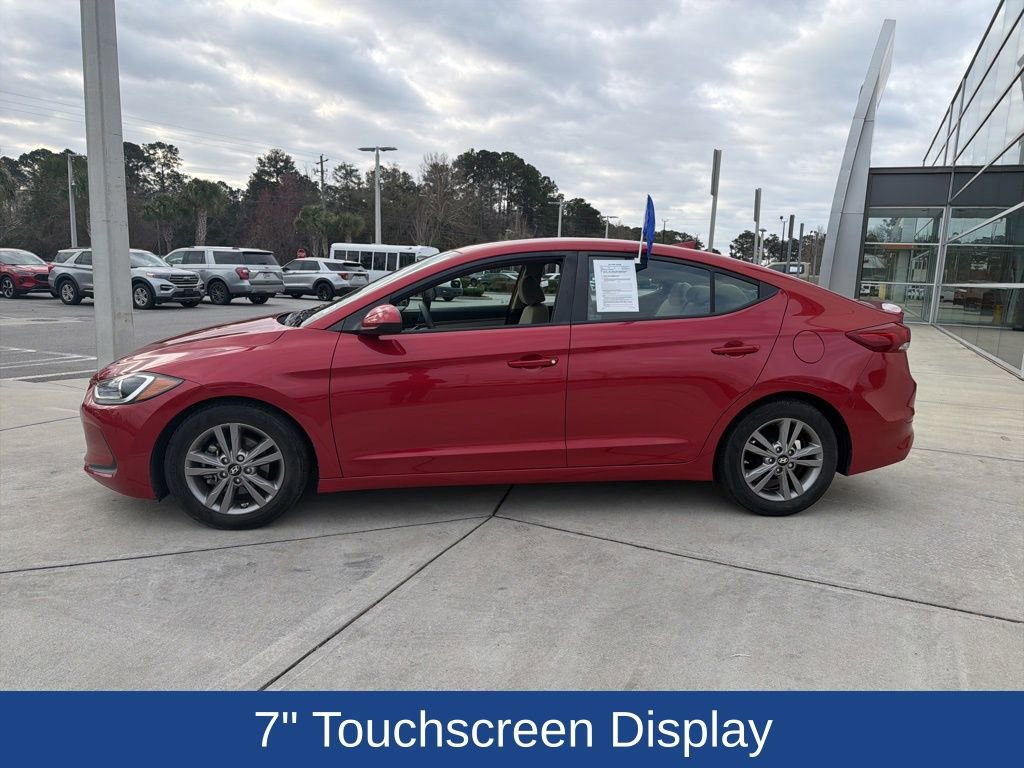 Used 2017 Hyundai Elantra SE video 2