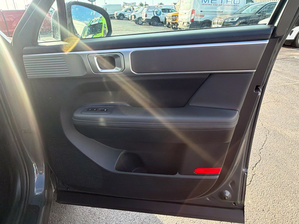 Used 2026 Hyundai Santa Fe SEL FWD image 38