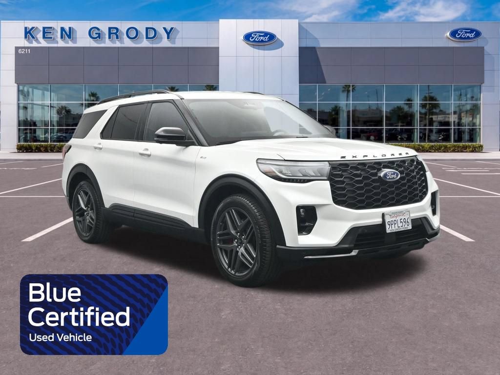 Certified 2025 Ford Explorer ST-Line w/ Premium Package RWD image 1