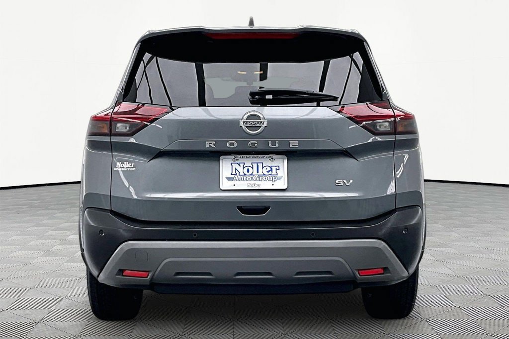 Used 2021 Nissan Rogue SV FWD image 4