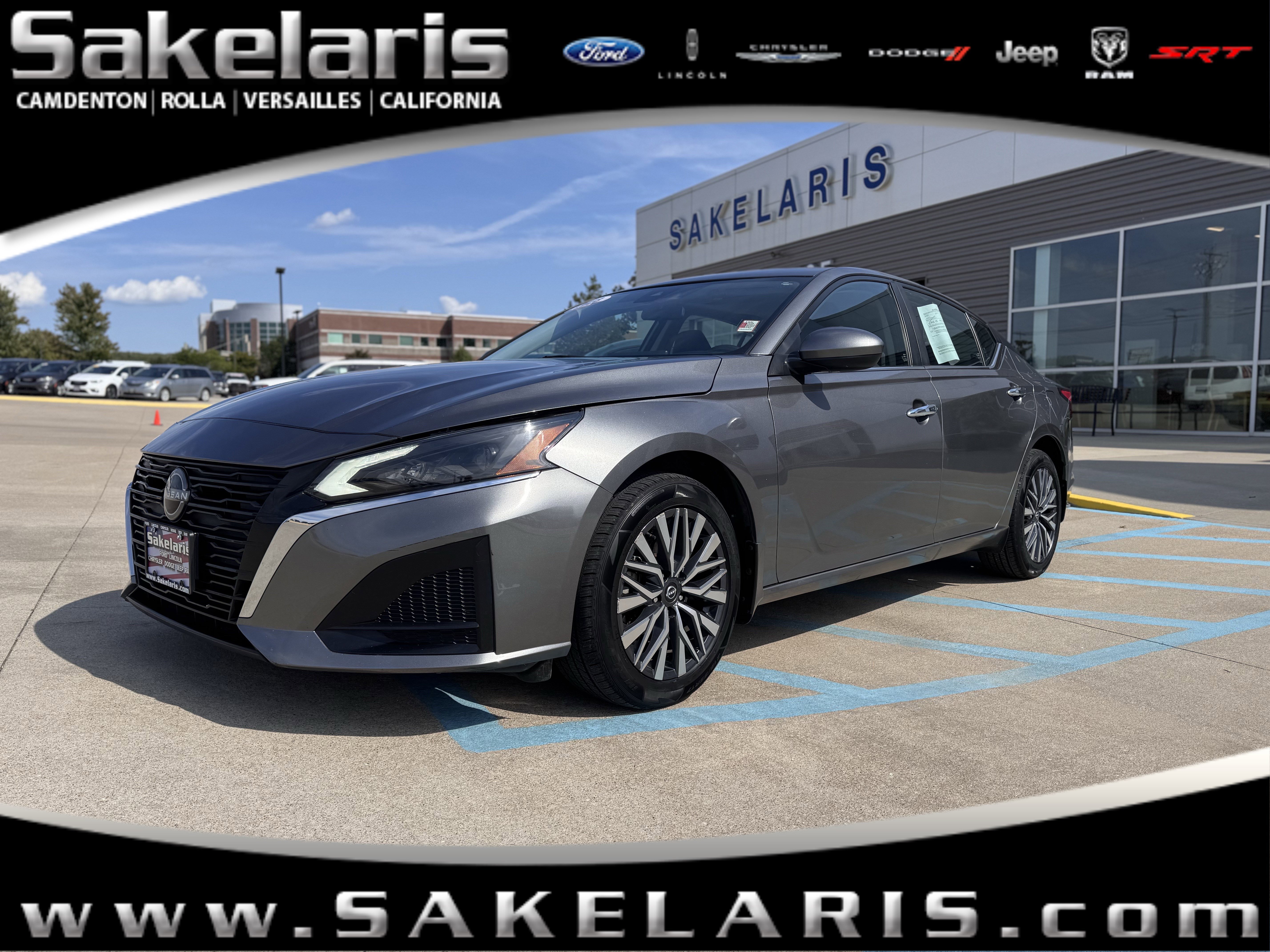 Used 2023 Nissan Altima 2.5 SV w/ SV Premium Package