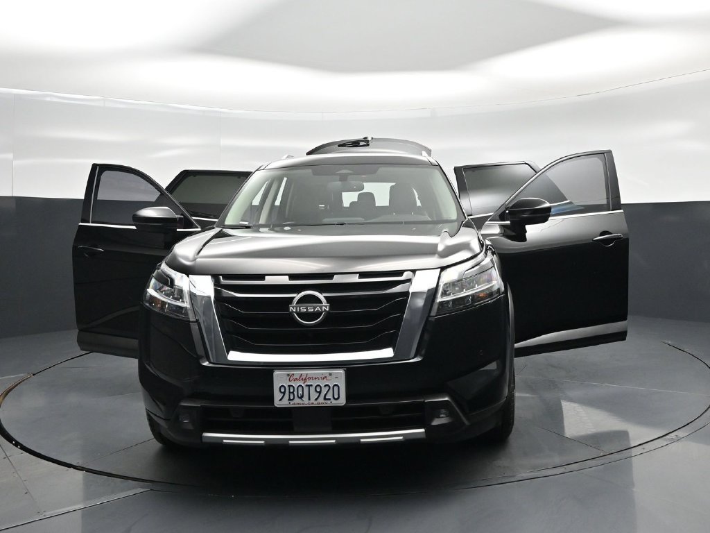 Used 2022 Nissan Pathfinder SL AWD/4WD image 35