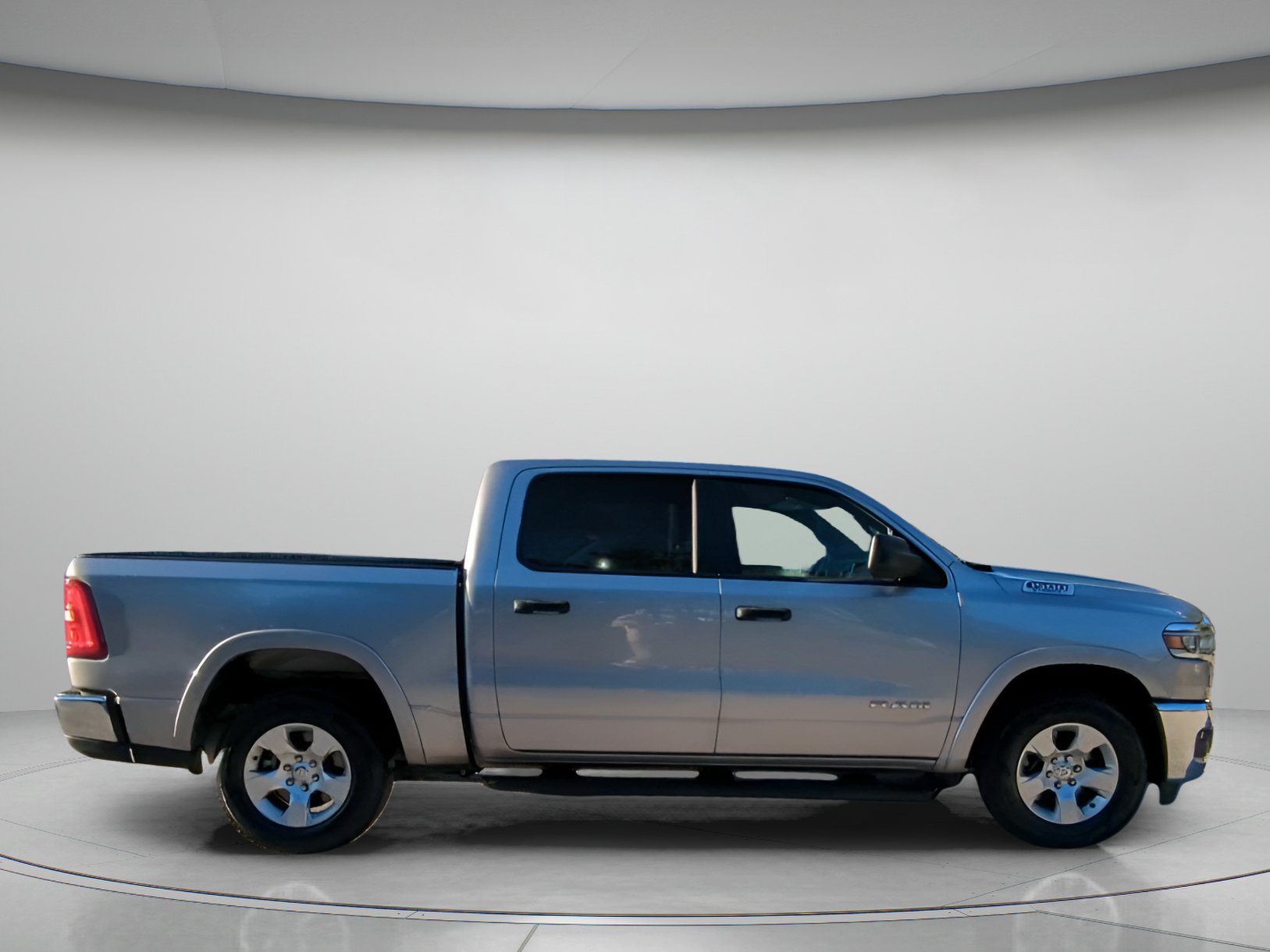 Used 2025 RAM 1500 Big Horn RWD image 32