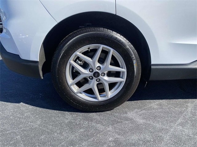 Certified 2024 Ford Edge SEL AWD/4WD image 9