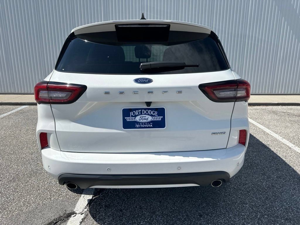 Certified 2024 Ford Escape ST-Line w/ Tech Pack #1 AWD/4WD image 7