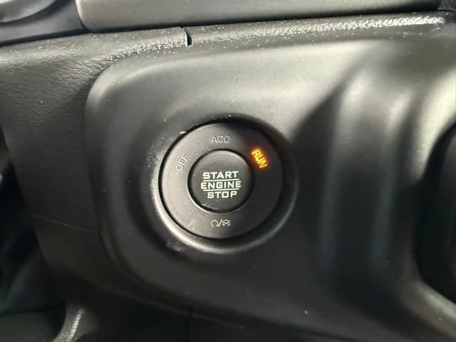 Used 2023 Jeep Gladiator Sport AWD/4WD image 35