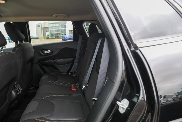 Used 2017 Jeep Cherokee Latitude image 24