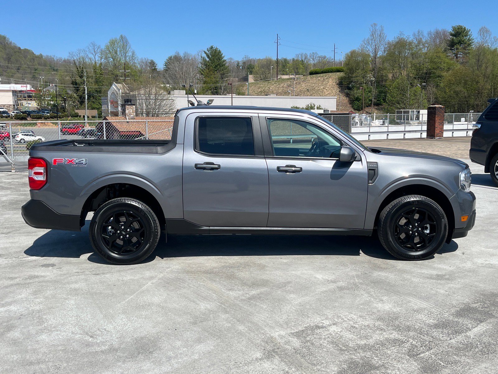 Certified 2023 Ford Maverick Lariat w/ Lariat Luxury Package AWD/4WD image 2