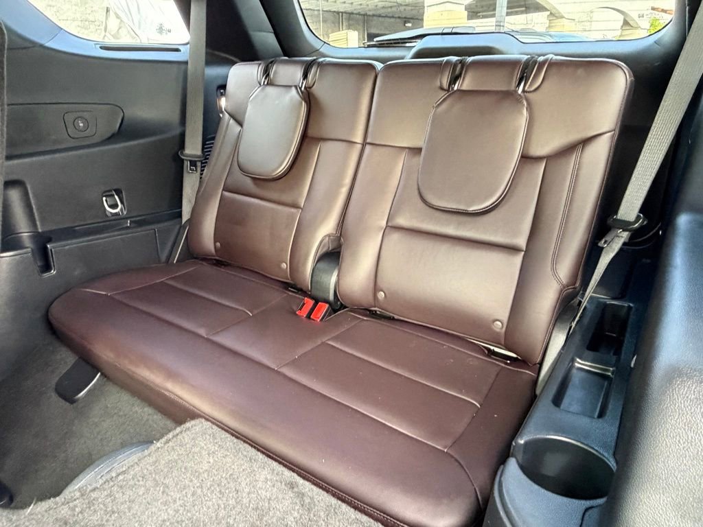 Certified 2025 Ford Explorer Platinum w/ LUX Leather Package image 34